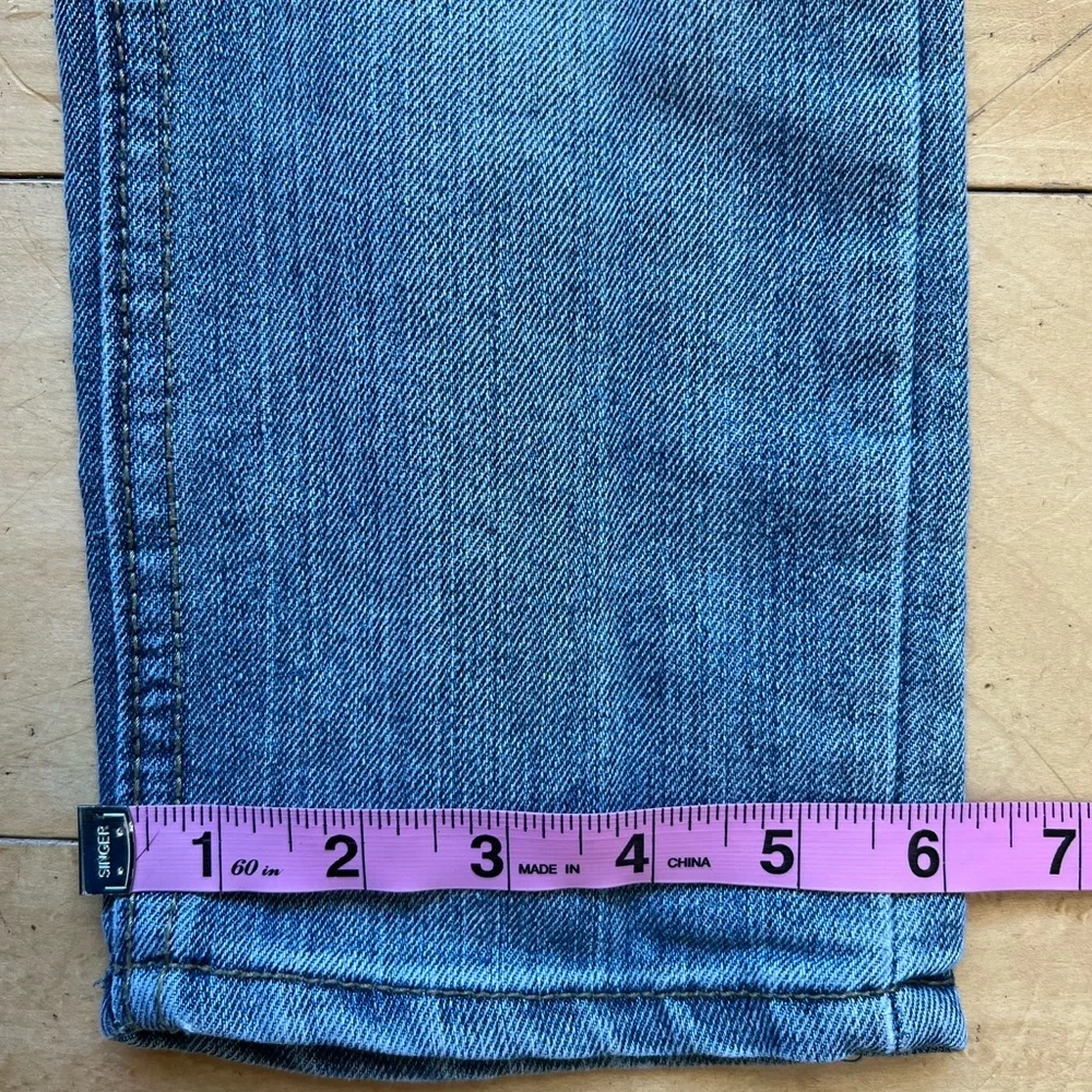 Epic Threads straight leg distressed‎ jeans, sz 5, light wash, snap, adjustable